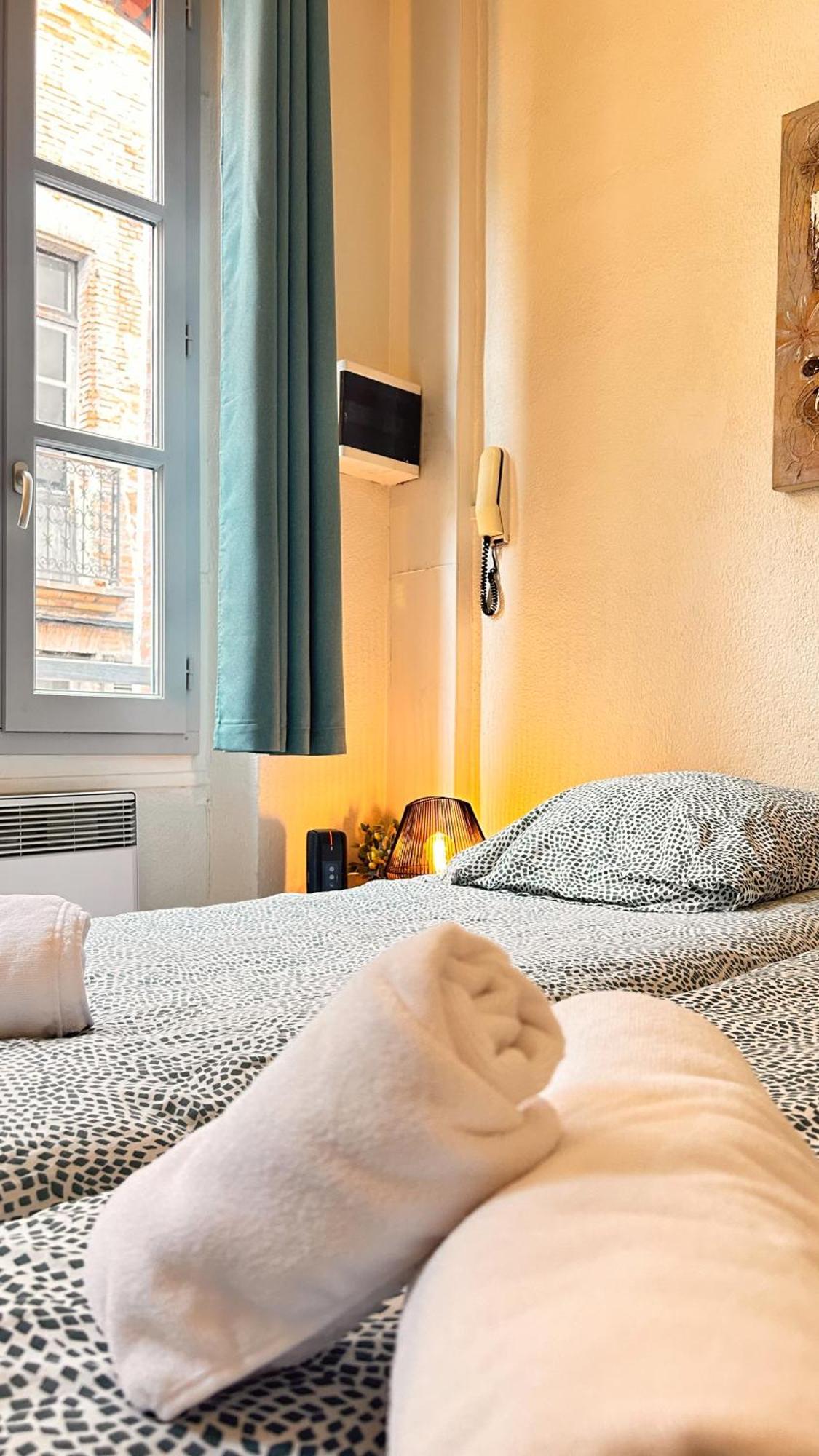 Apartamento L'Abri Douillet Montauban Exterior foto