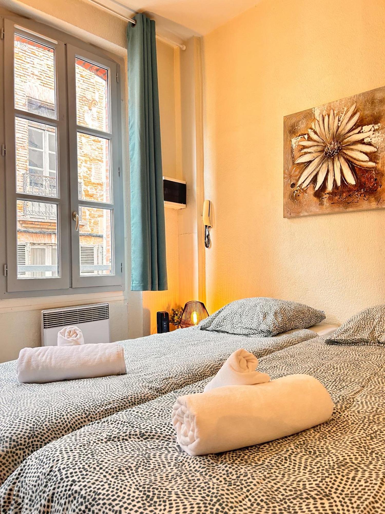 Apartamento L'Abri Douillet Montauban Exterior foto